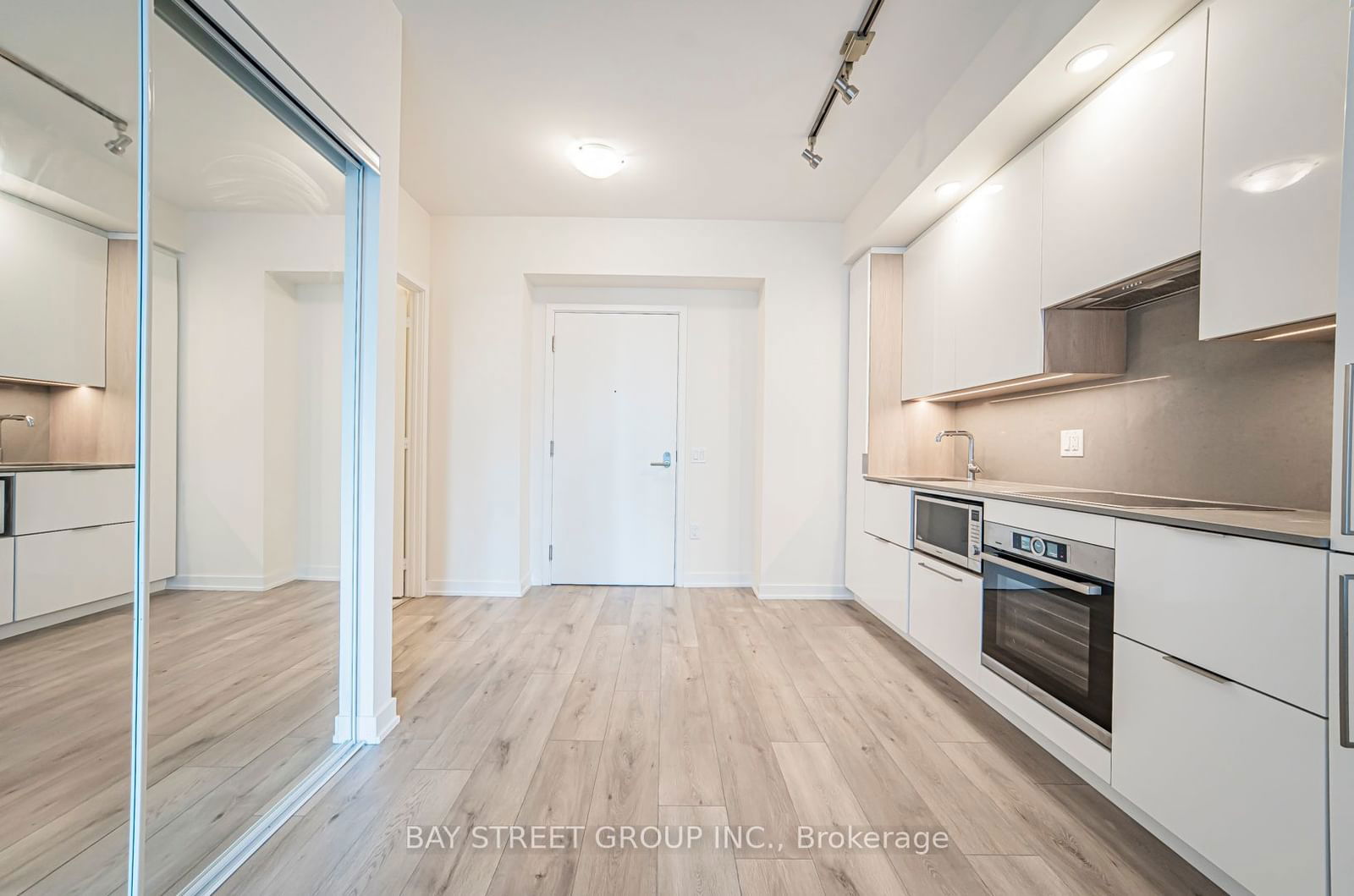 28 Freeland St, unit 2103 for sale