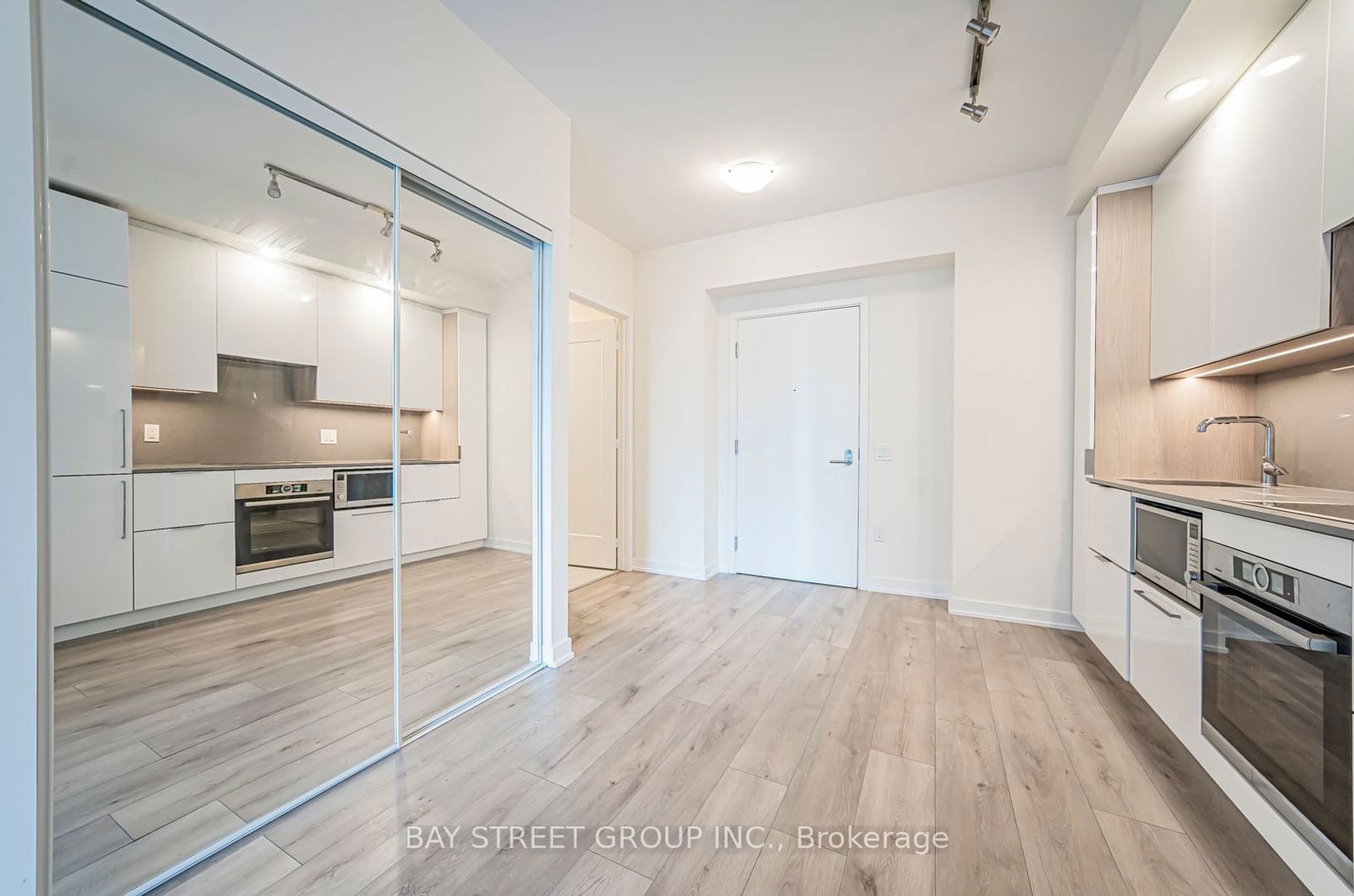 28 Freeland St, unit 2103 for sale - image #12