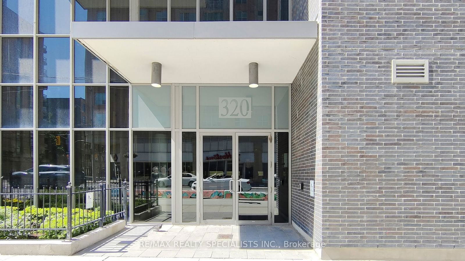 320 RICHMOND St E, unit 621 for sale - image #3