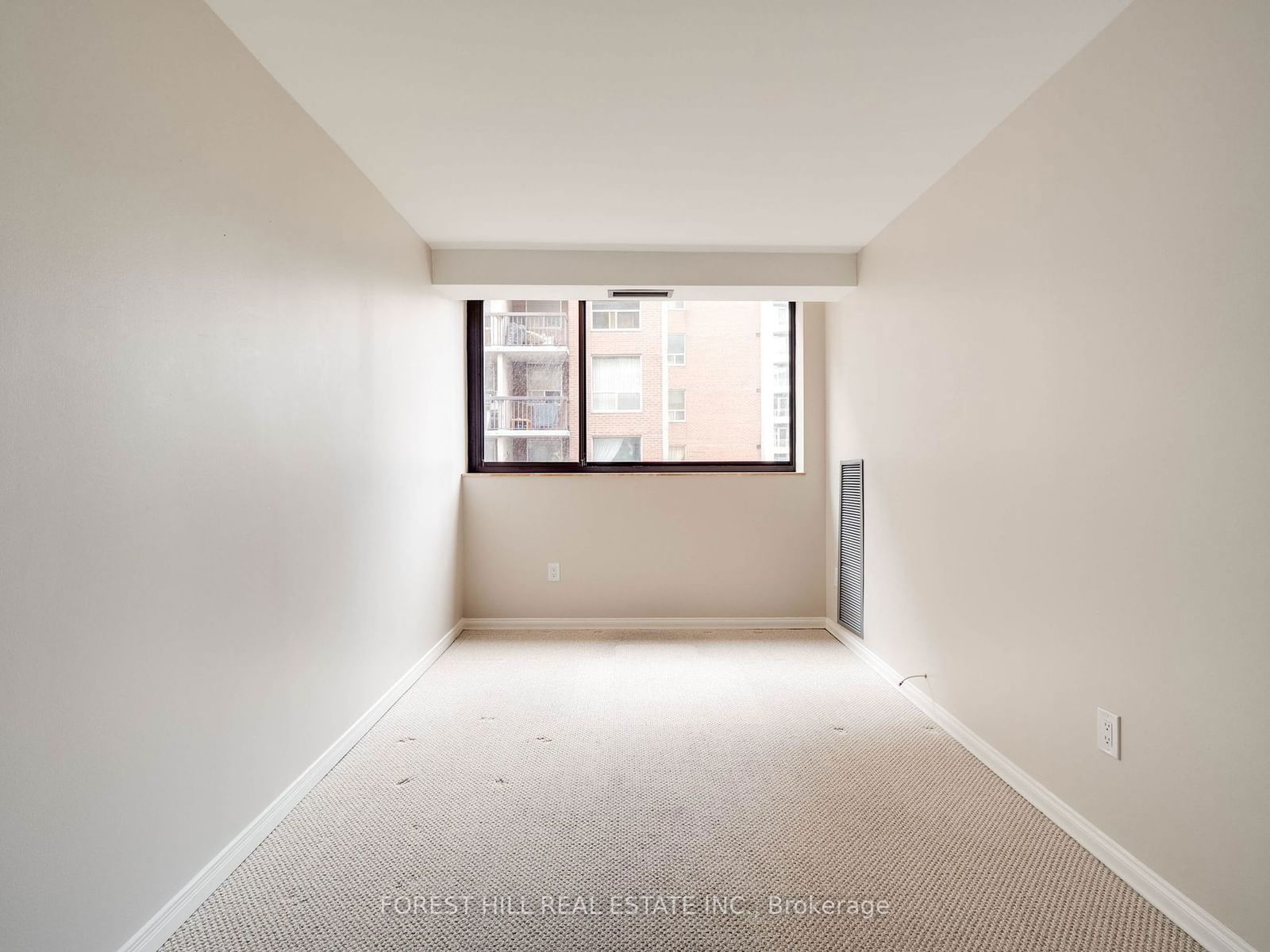 15 Mcmurrich St, unit 1005 for rent - image #19