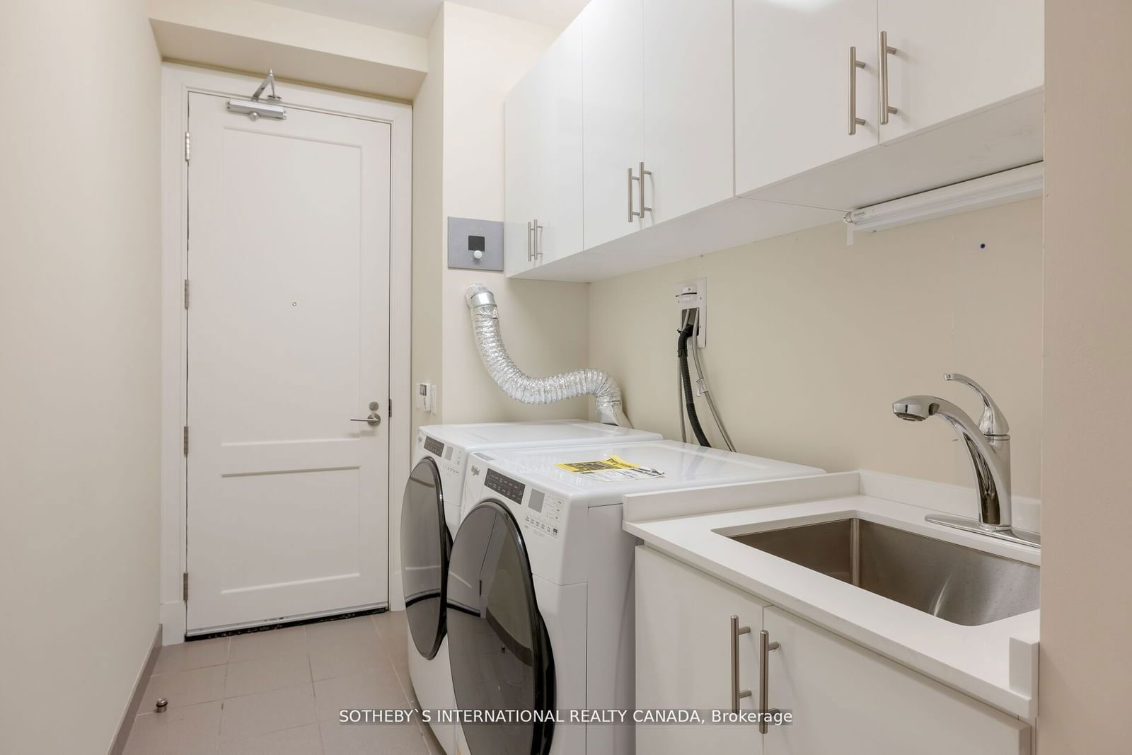 183 Wellington St W, unit 2506 for sale - image #38