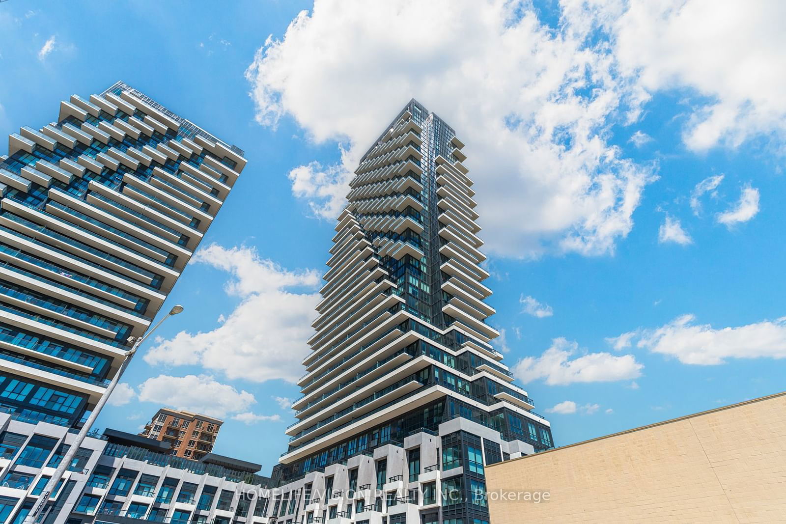 Auberge On The Park Condos, North York, Toronto