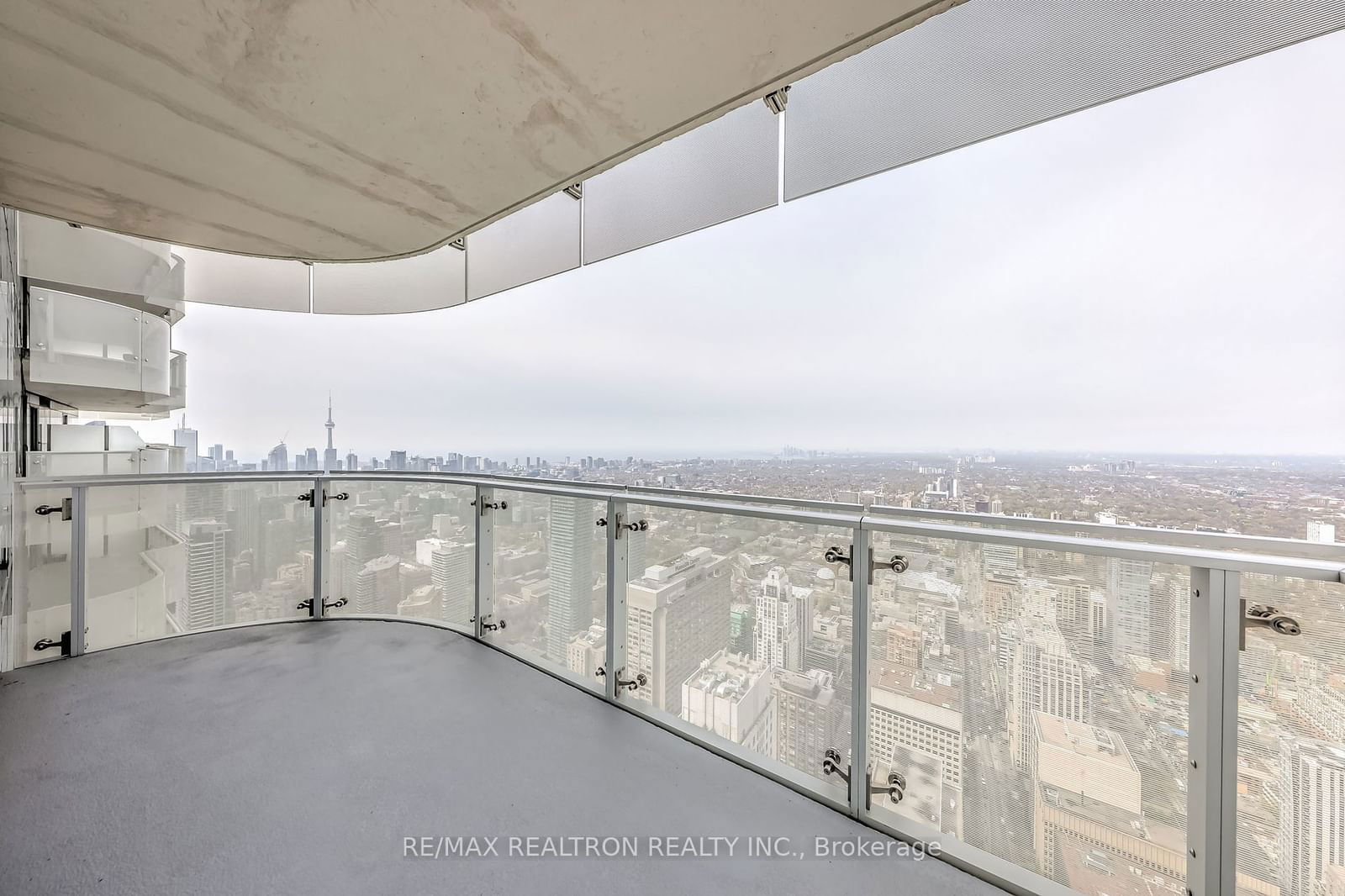 1 Bloor St E, unit 7006 for rent - image #12