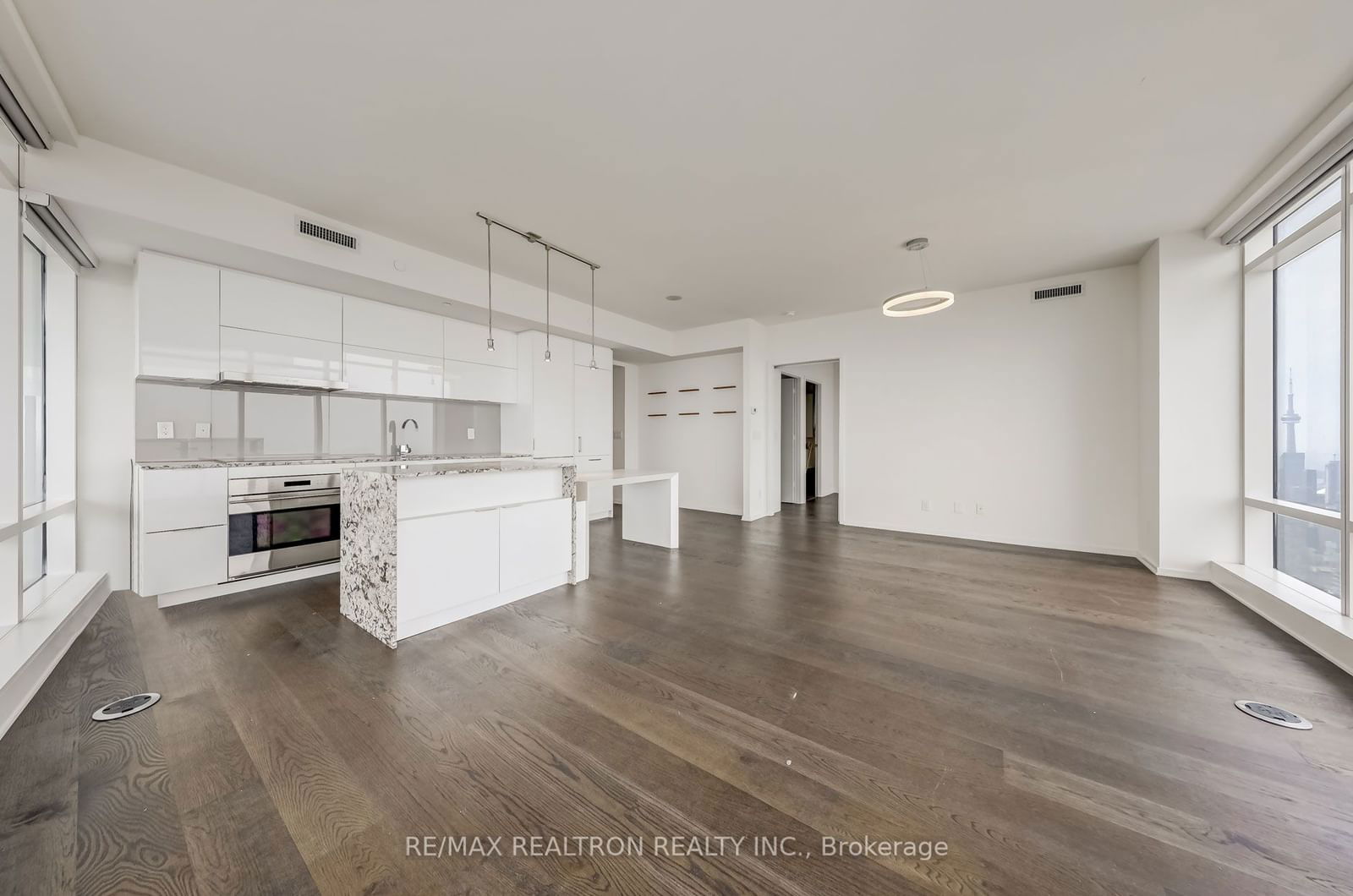 1 Bloor St E, unit 7006 for rent - image #4