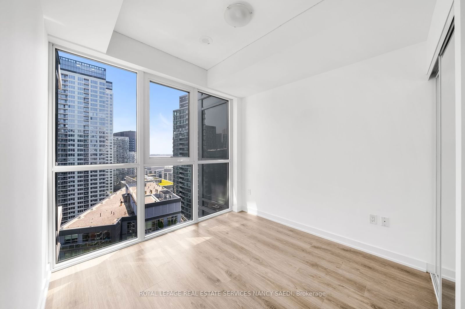 38 Iannuzzi St, unit 2509 for sale