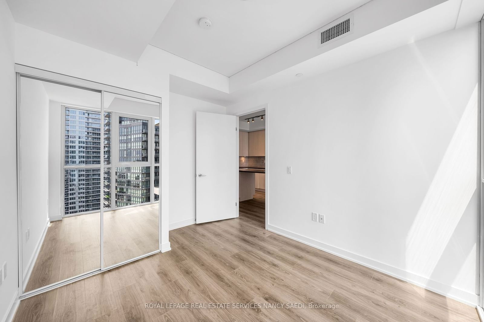 38 Iannuzzi St, unit 2509 for sale - image #16