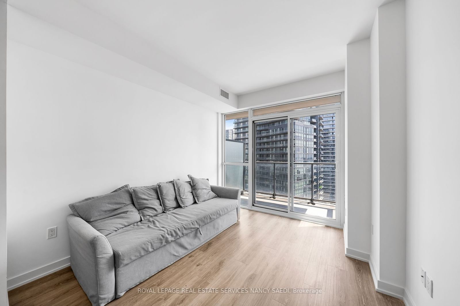 38 Iannuzzi St, unit 2509 for sale