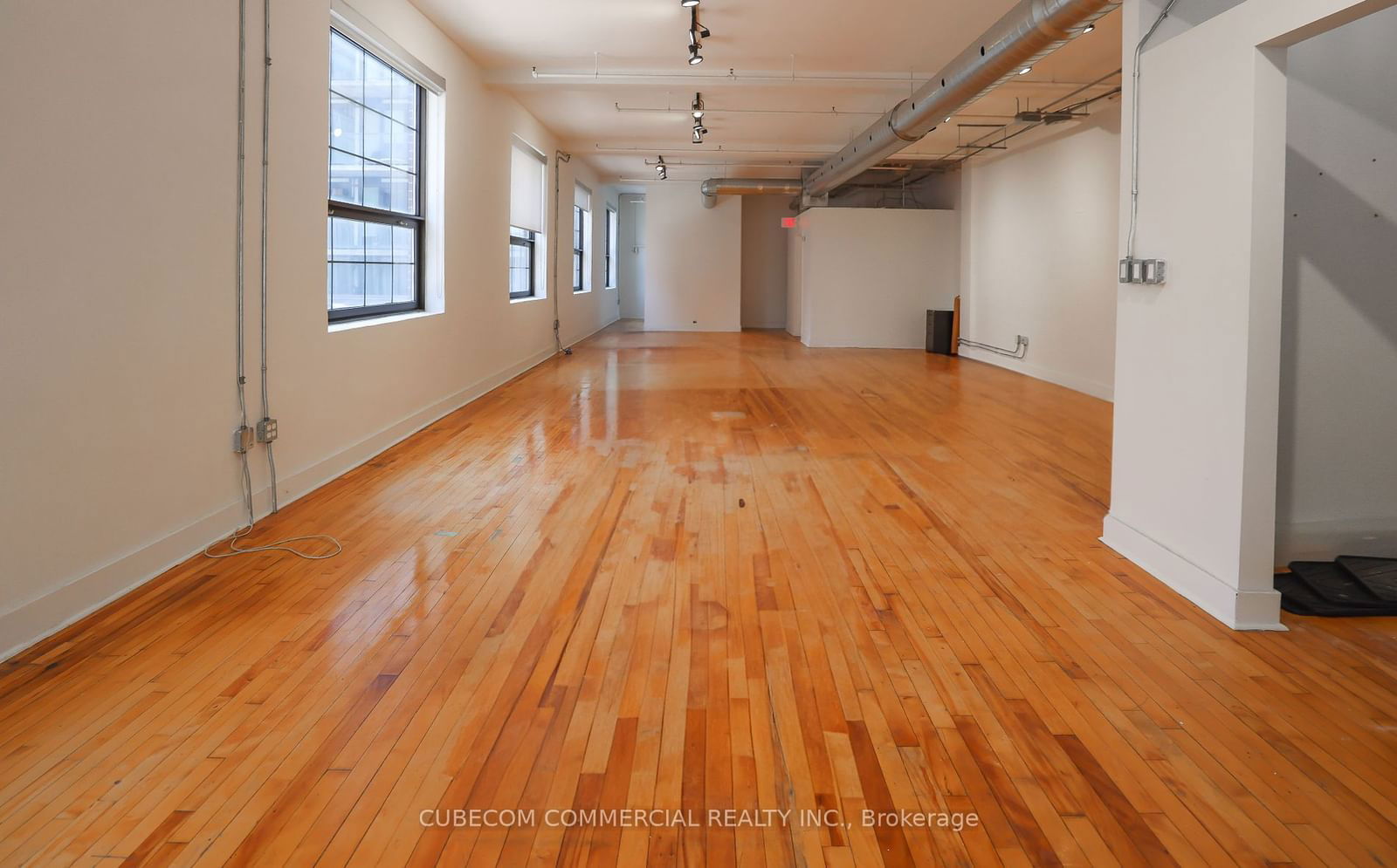 457 Richmond St W, unit 201 for rent - image #2