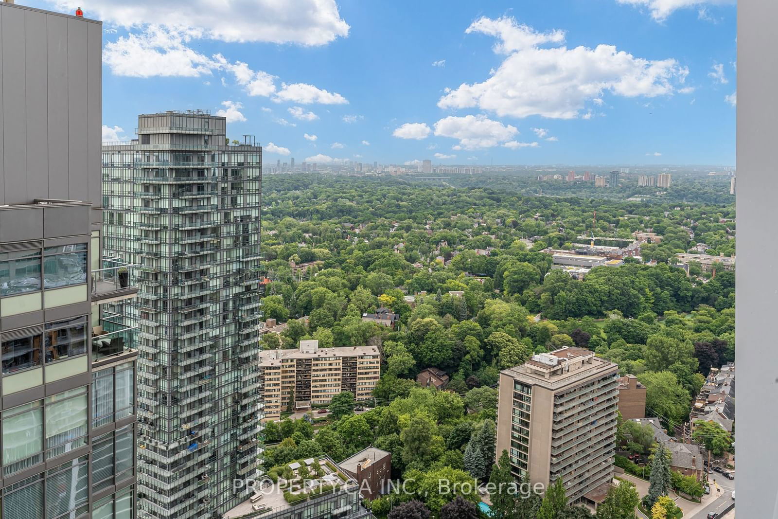 1 Yorkville Ave, unit 3507 for sale