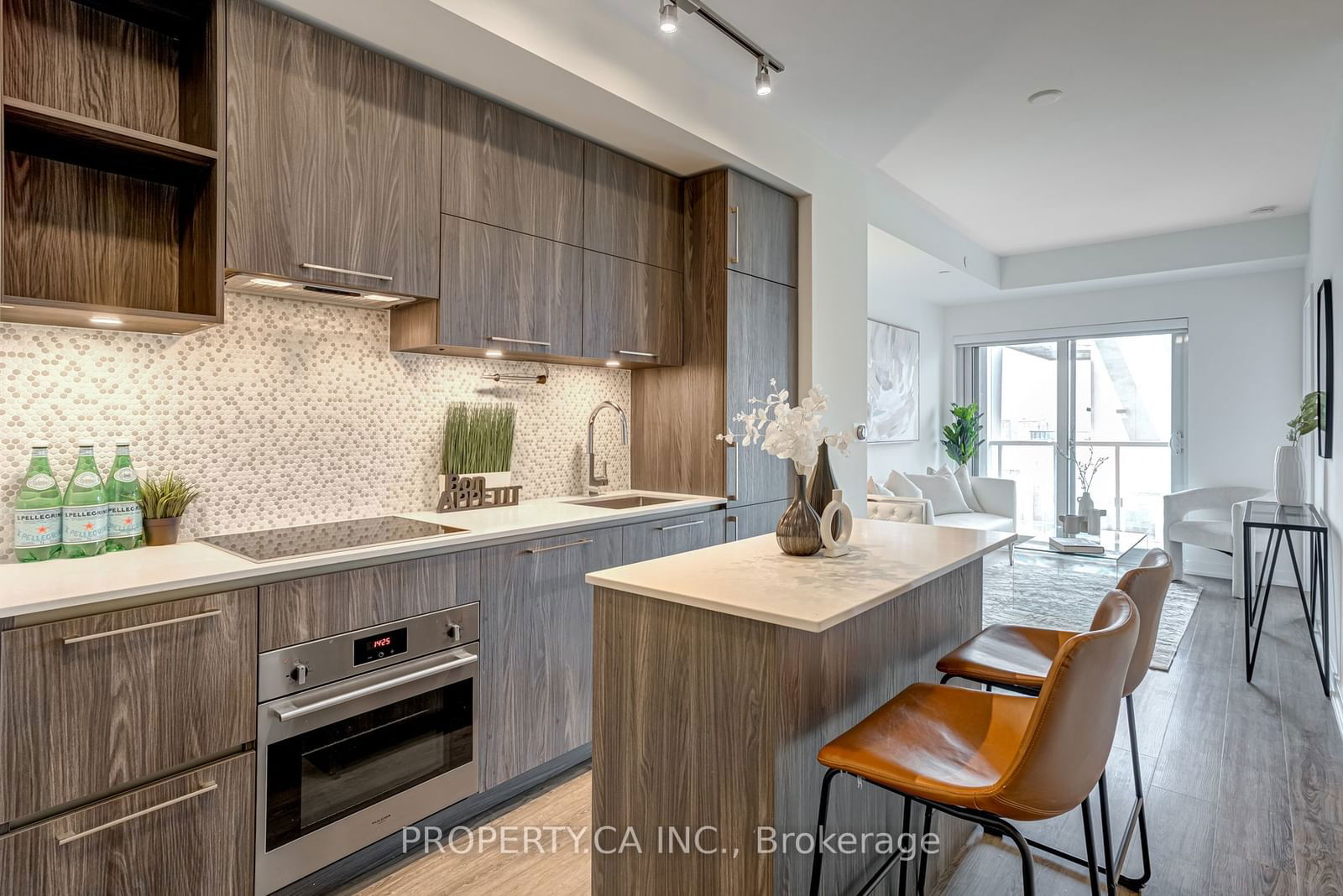 1 Yorkville Ave, unit 3507 for sale - image #2