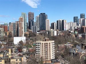 219 Dundas St E, unit 2109 for rent