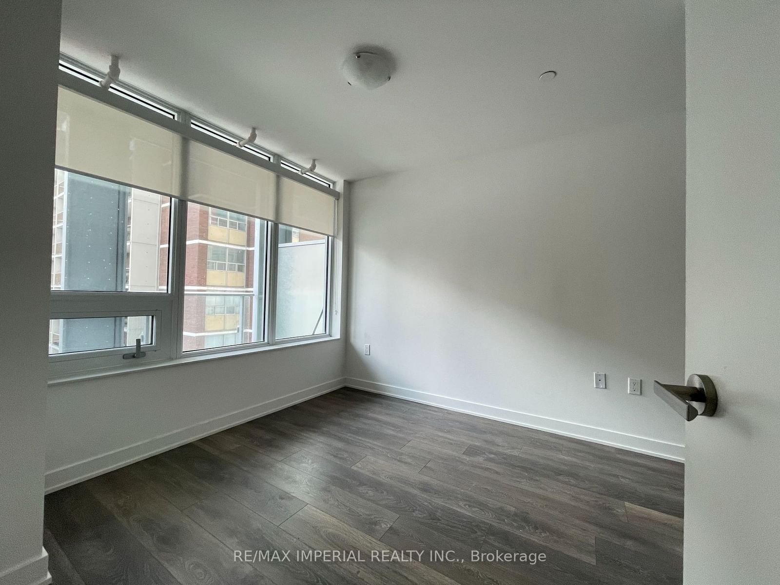 195 Redpath Ave, unit 405 for rent - image #11