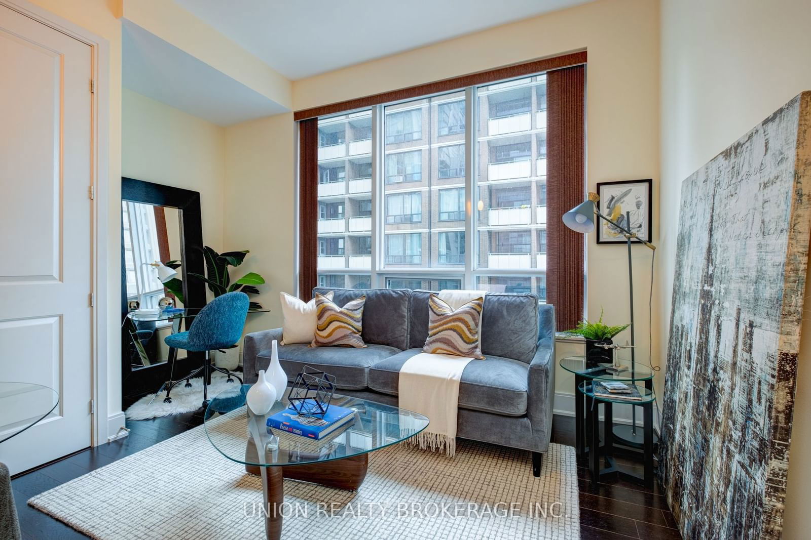 21 Balmuto St, unit 1403 for sale - image #4