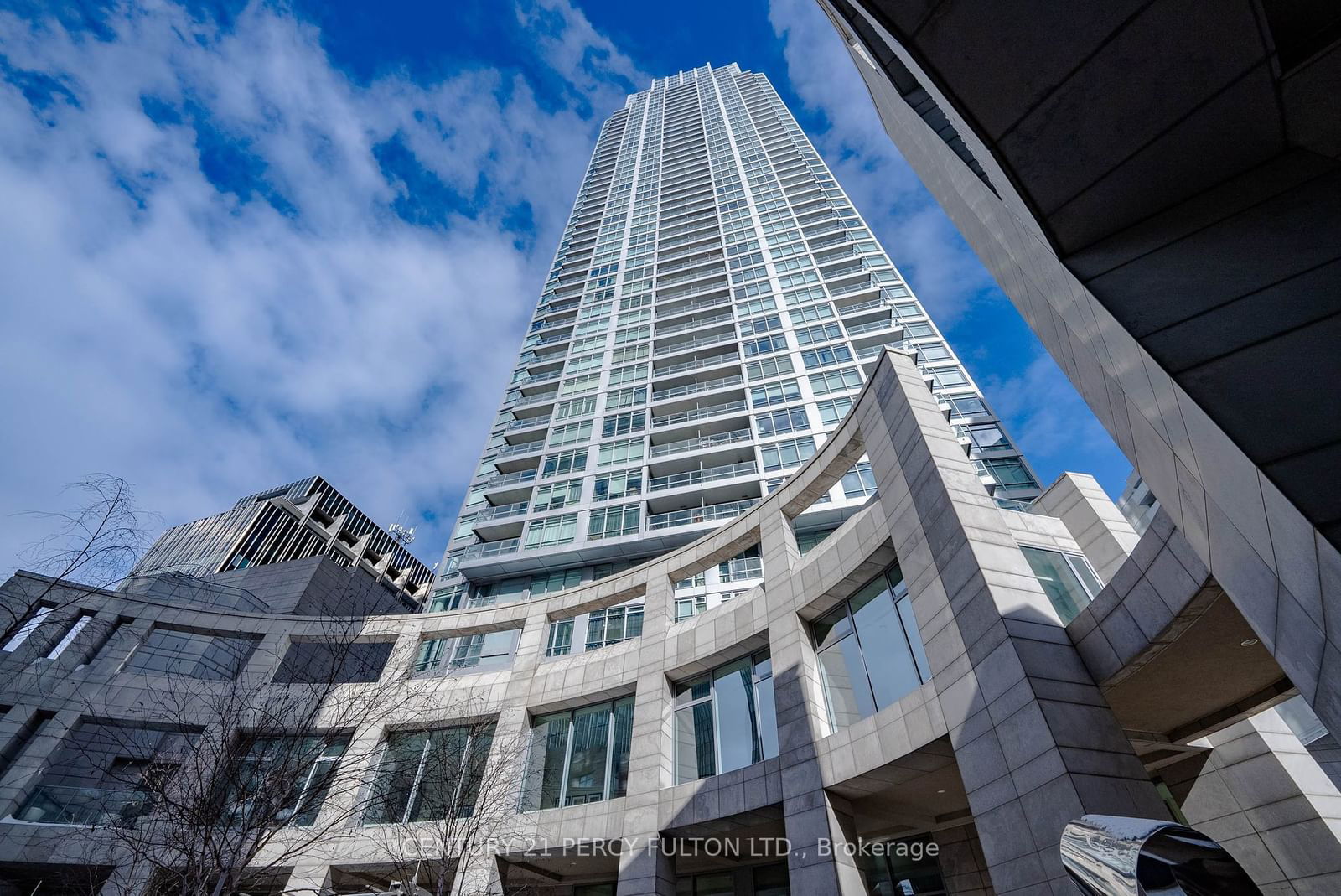 2191 Yonge St, unit 706 for sale