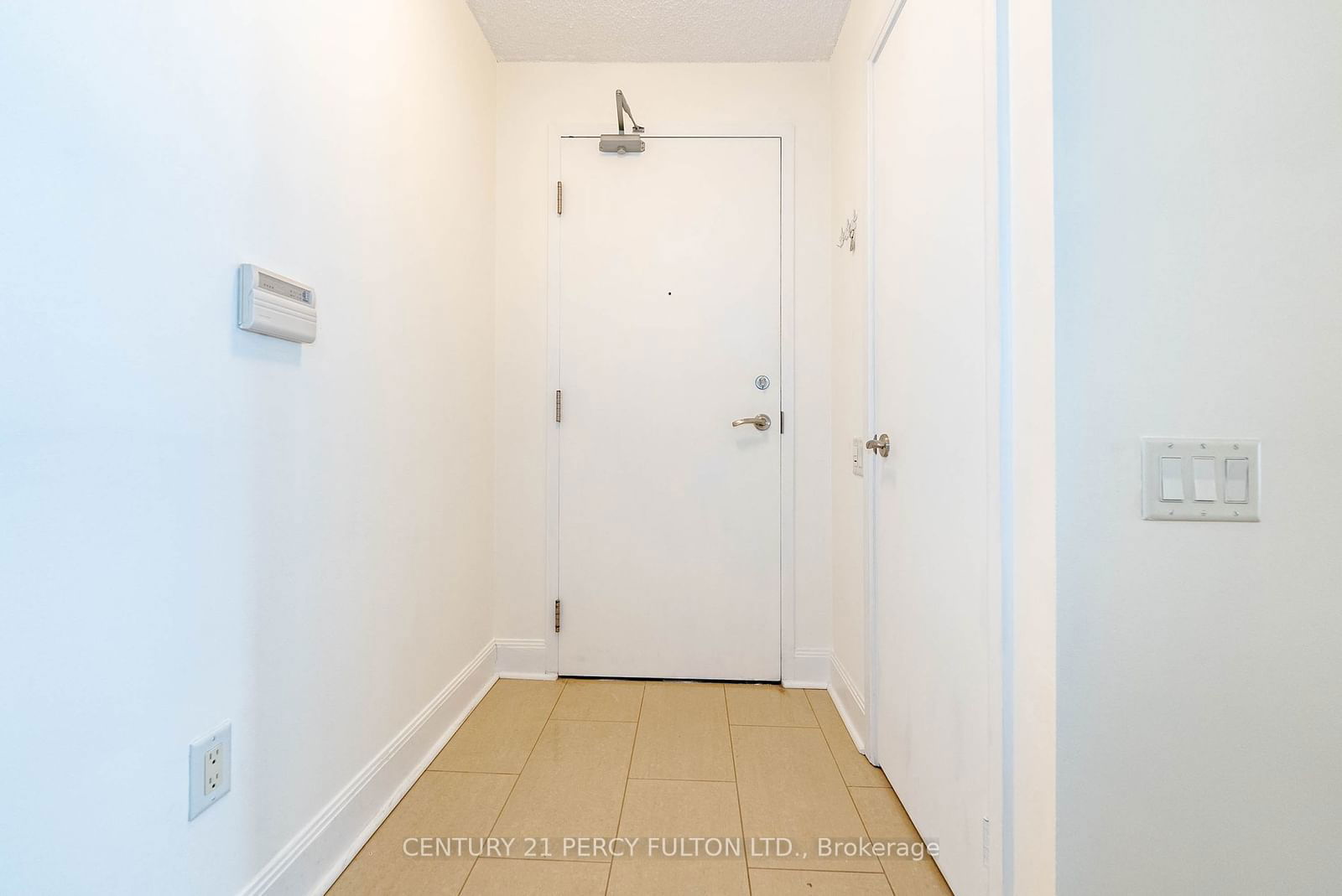 2191 Yonge St, unit 706 for sale - image #18