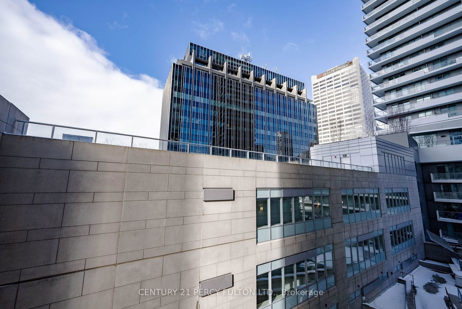 2191 Yonge St, unit 706 for sale