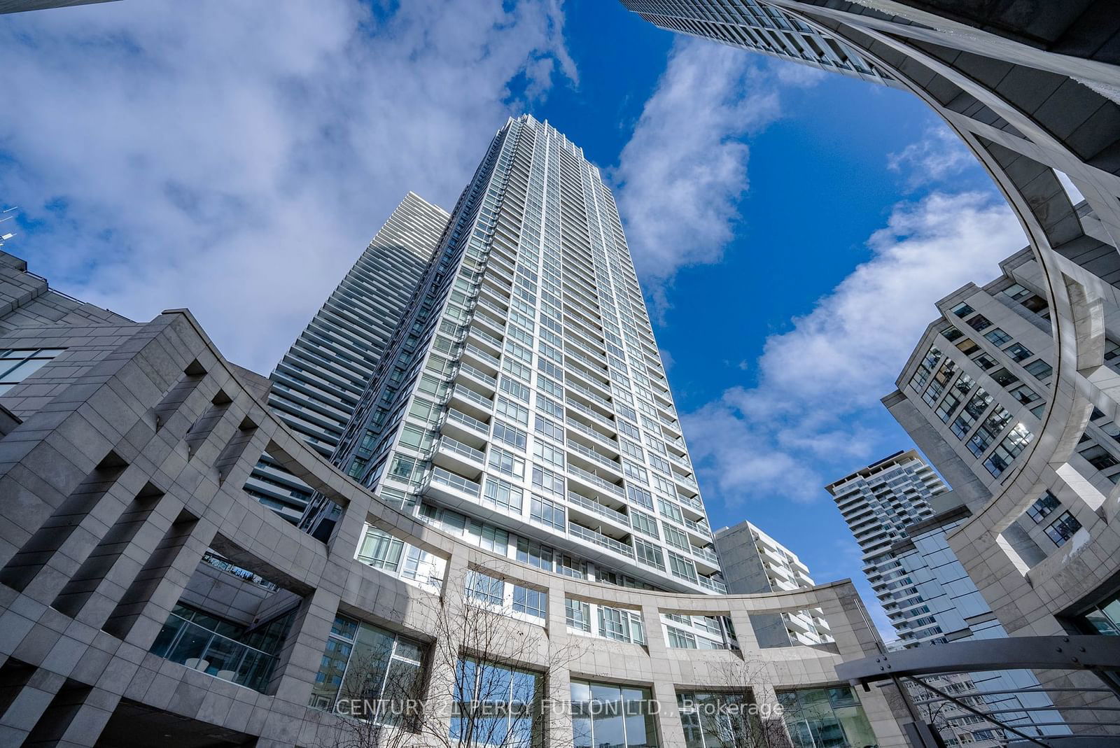 2191 Yonge St, unit 706 for sale