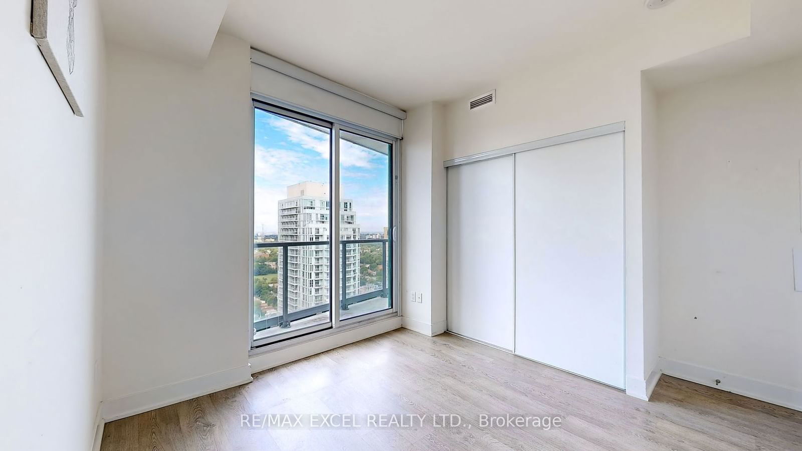 30 Roehampton Ave, unit 3105 for sale - image #16