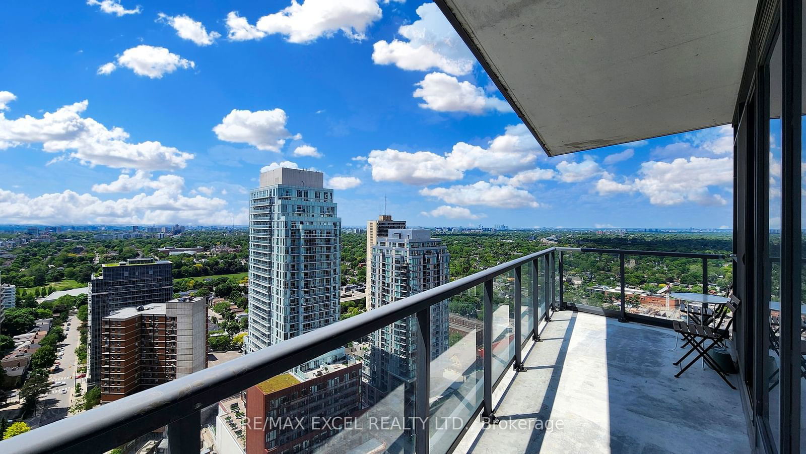 30 Roehampton Ave, unit 3105 for sale