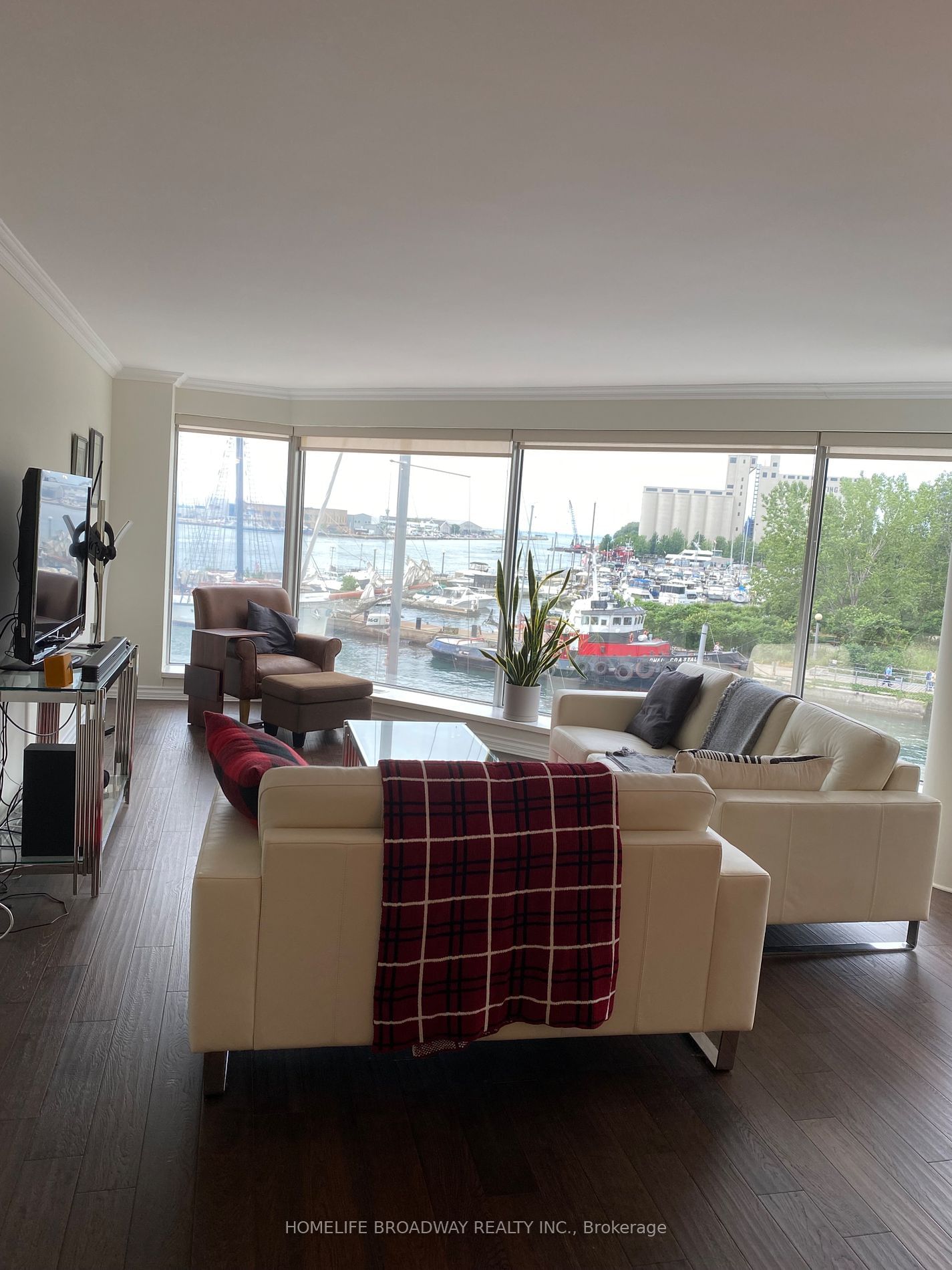 401 Queens Quay W, unit 302 for rent - image #3