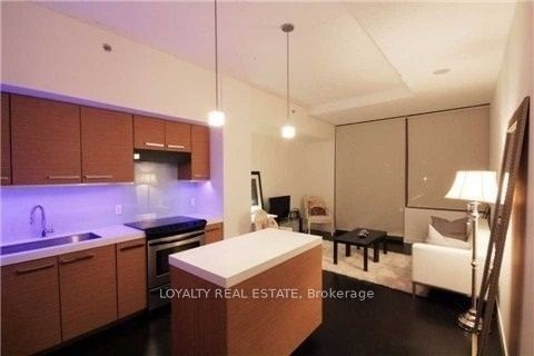 55 Stewart St, unit Ph1002 for rent