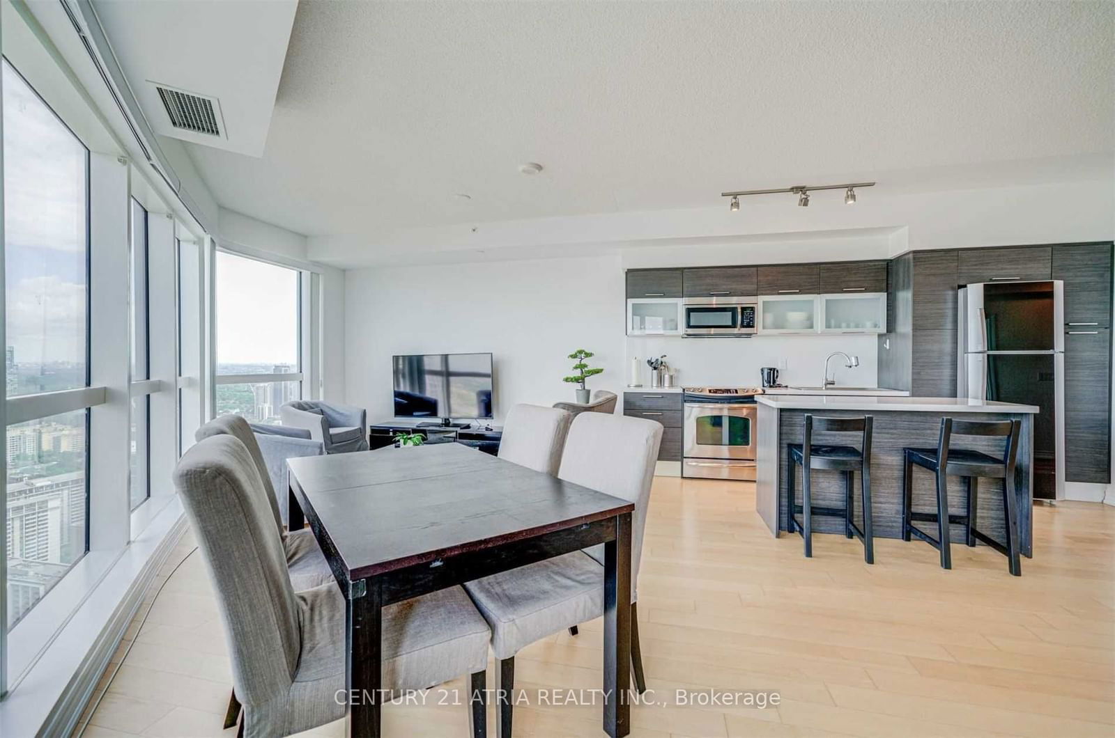 386 Yonge St, unit 4916 for rent - image #12