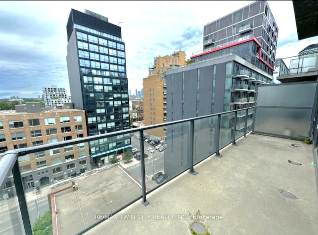 32 Camden St, unit 1003 for sale - image #16