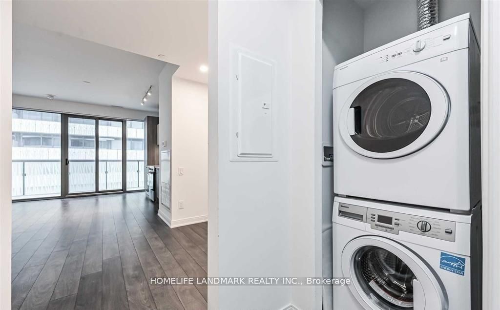 50 Charles St E, unit 3907 for rent - image #29