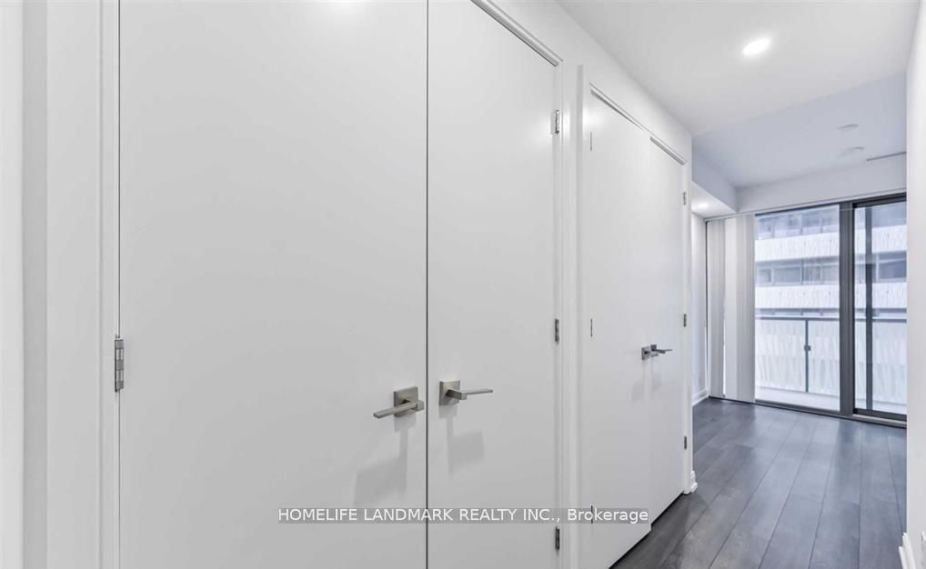 50 Charles St E, unit 3907 for rent - image #34