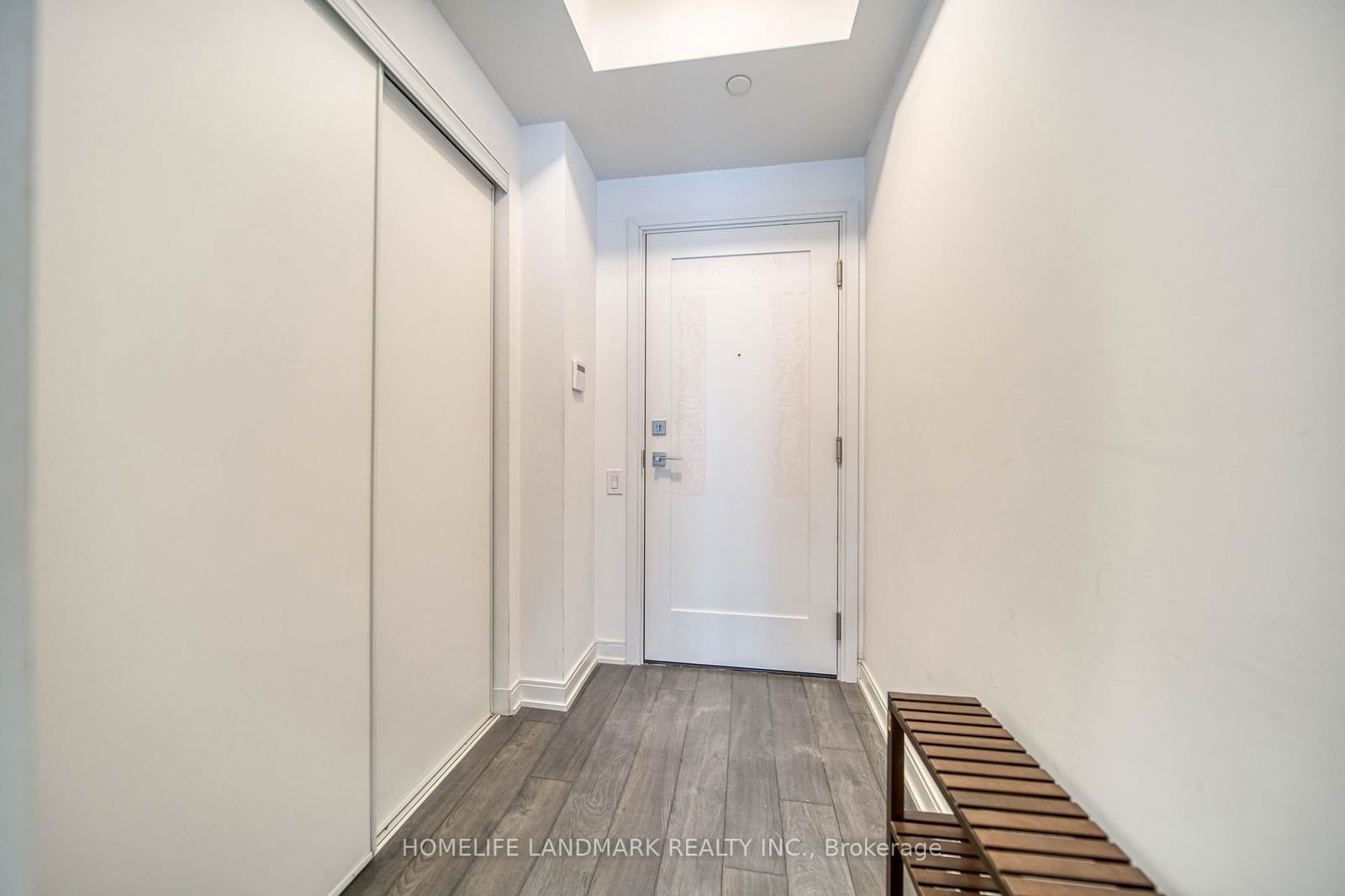 50 Charles St E, unit 3907 for rent