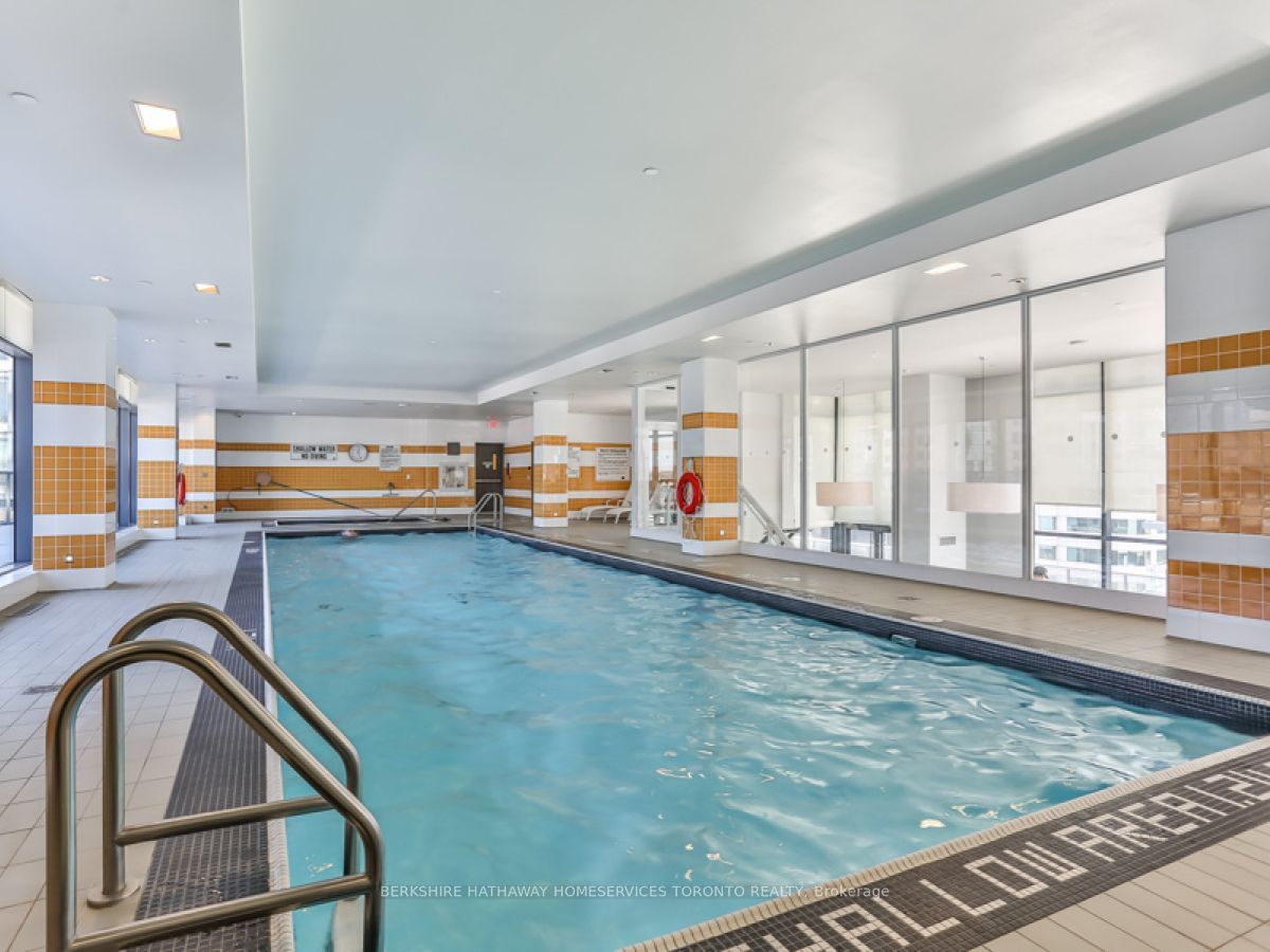 295 Adelaide St W, unit 421 for sale - image #19