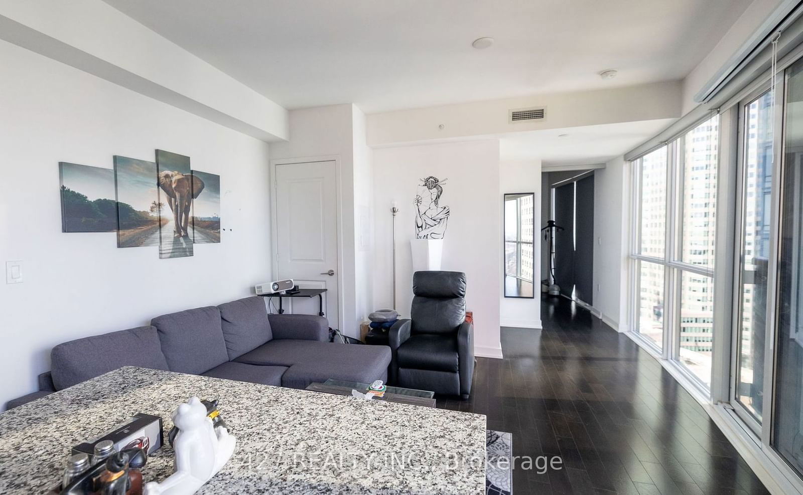 1 The Esplanade, unit 2105 for sale - image #4