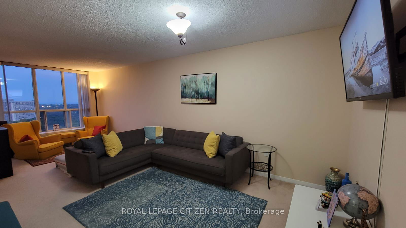 21 Overlea Blvd, unit #2010 for rent - image #2