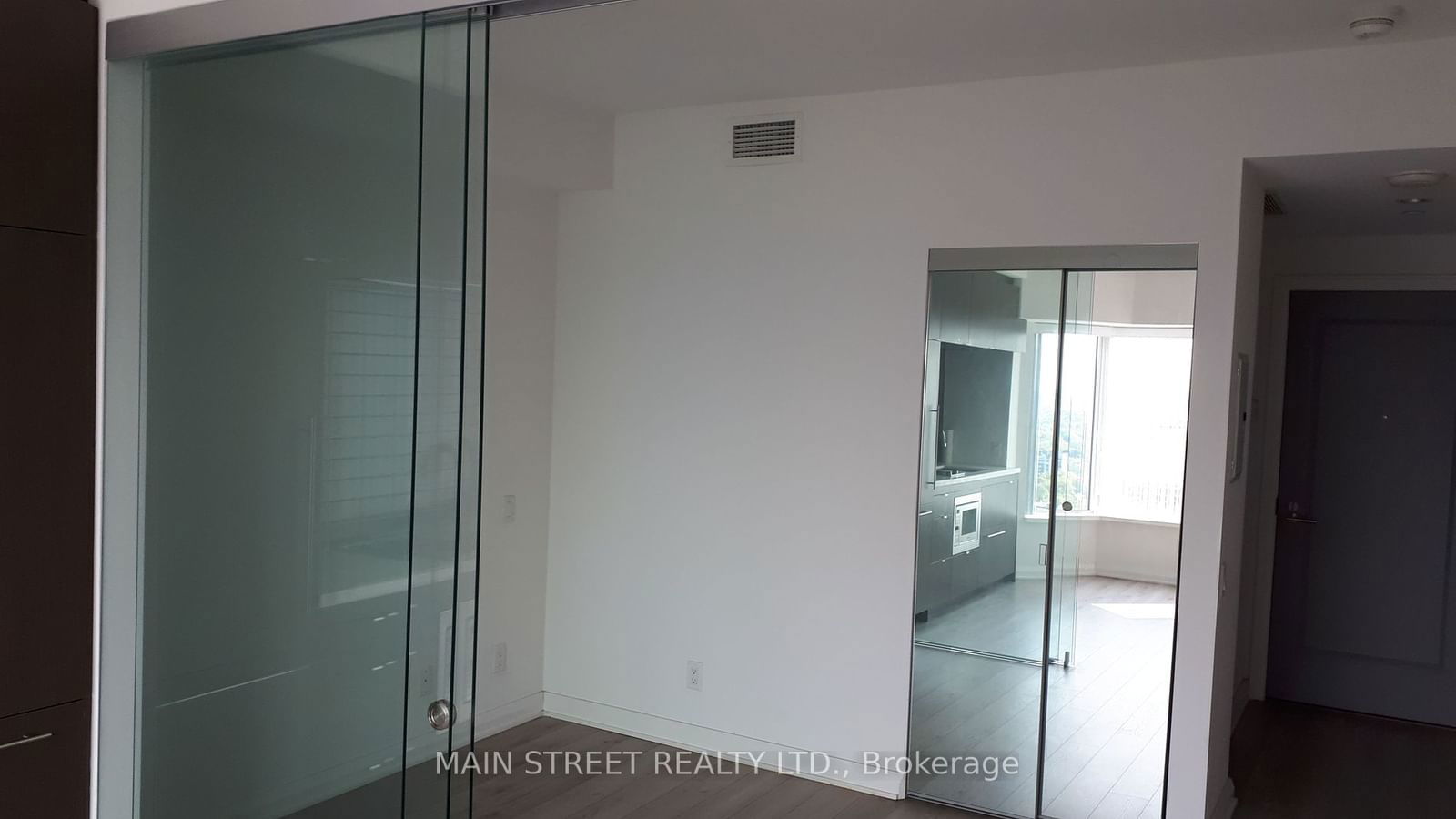 155 Yorkville Ave, unit 3015 for rent - image #6