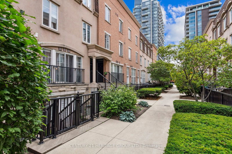 34 Western Battery Rd W, unit 435 for sale - image #1