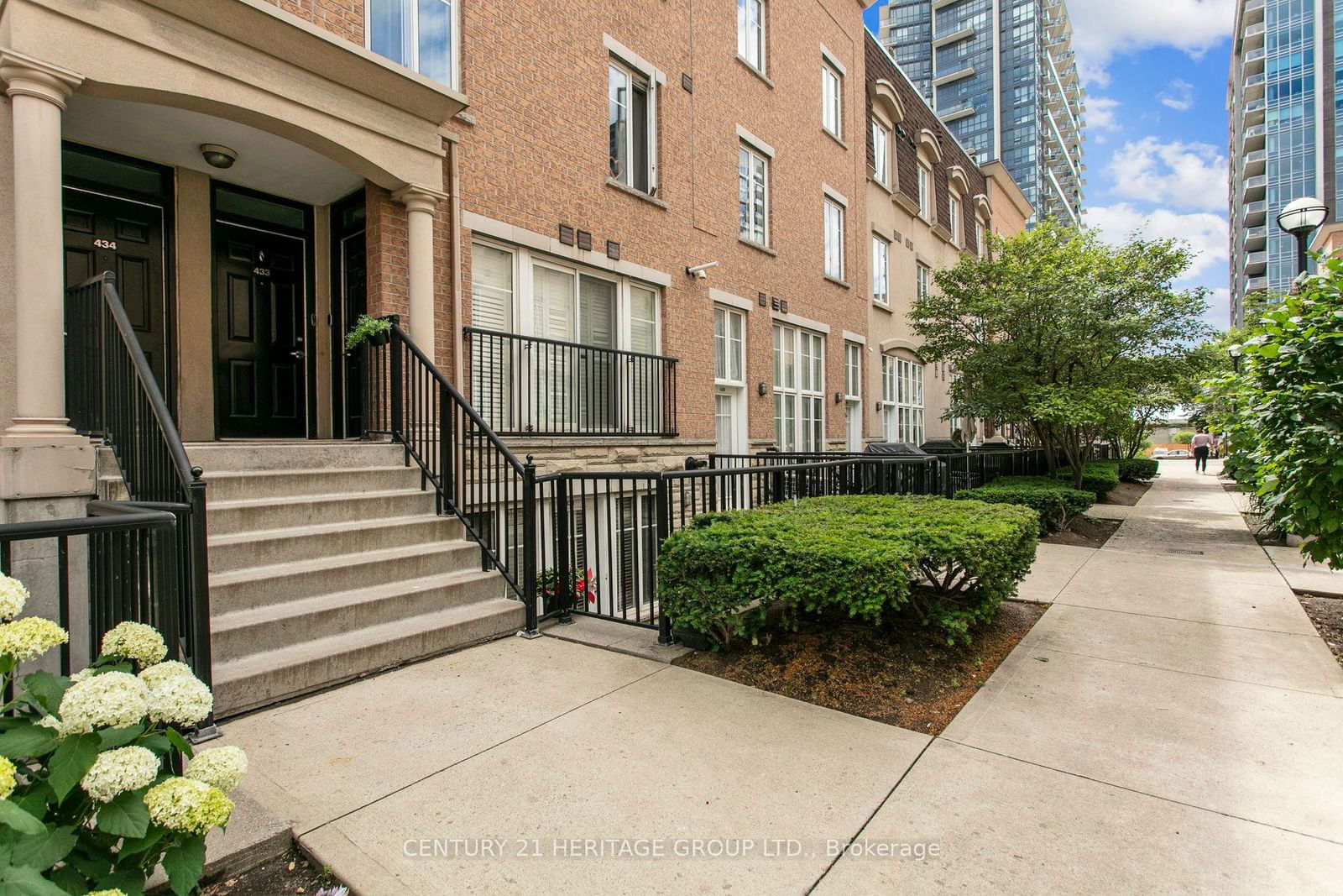 34 Western Battery Rd W, unit 435 for sale - image #4