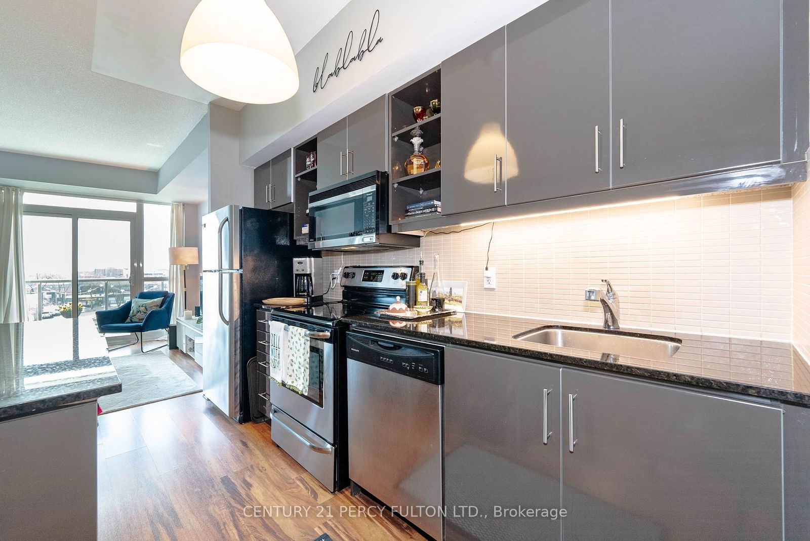 35 Brian Peck Cres, unit 516 for sale - image #8