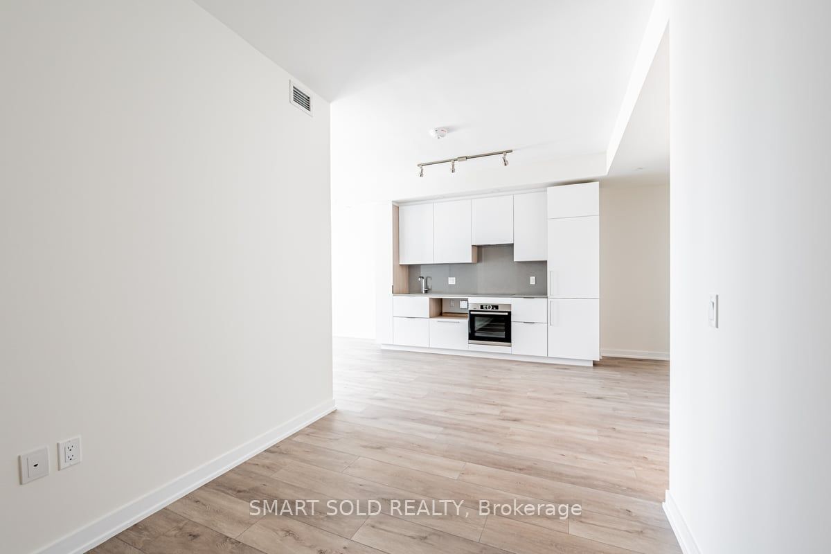 28 Freeland St, unit 3006 for rent