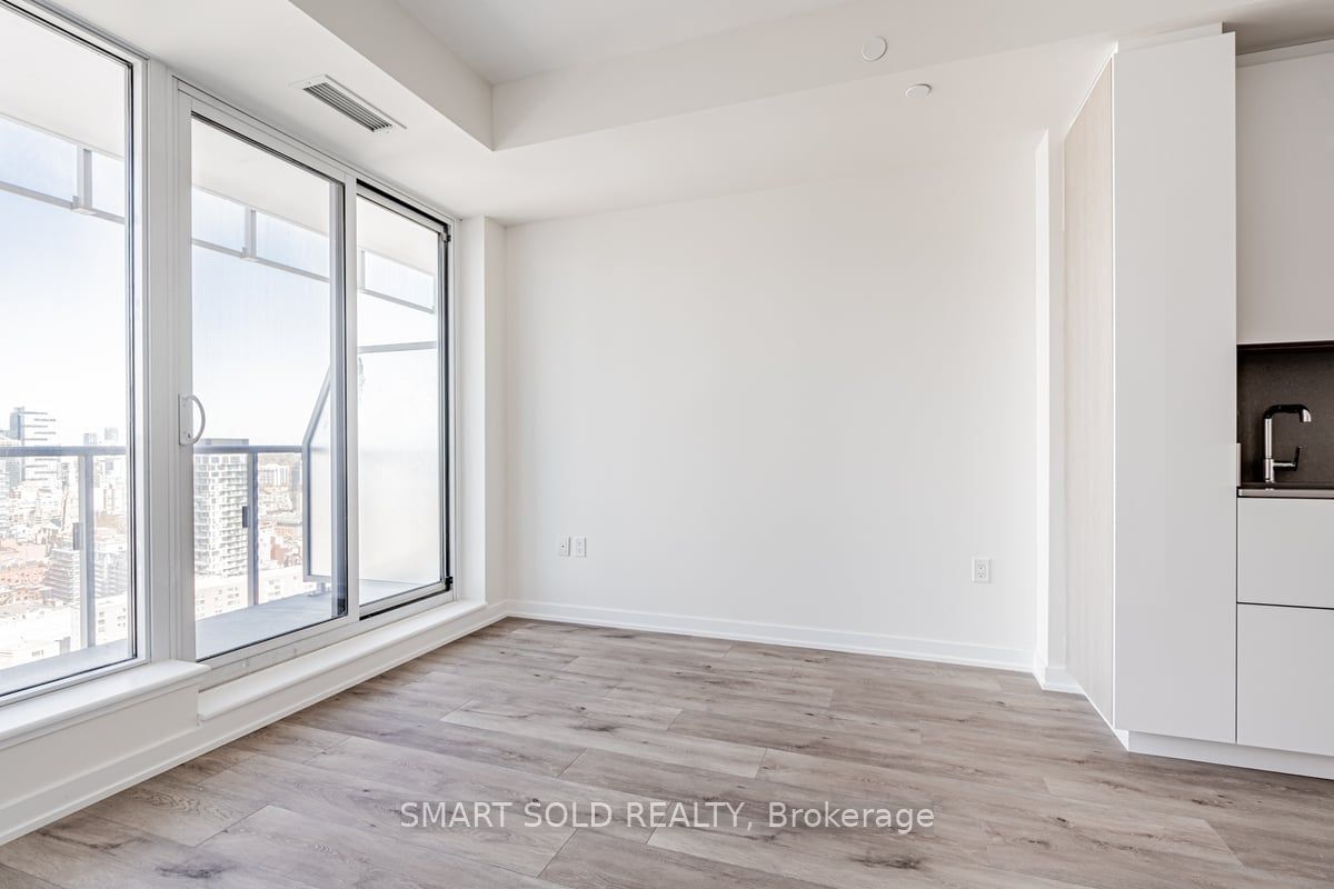 28 Freeland St, unit 3006 for rent