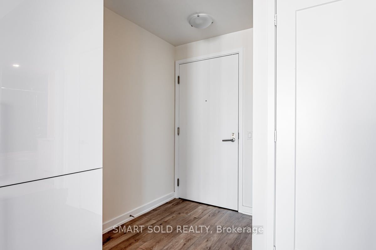 28 Freeland St, unit 3006 for rent