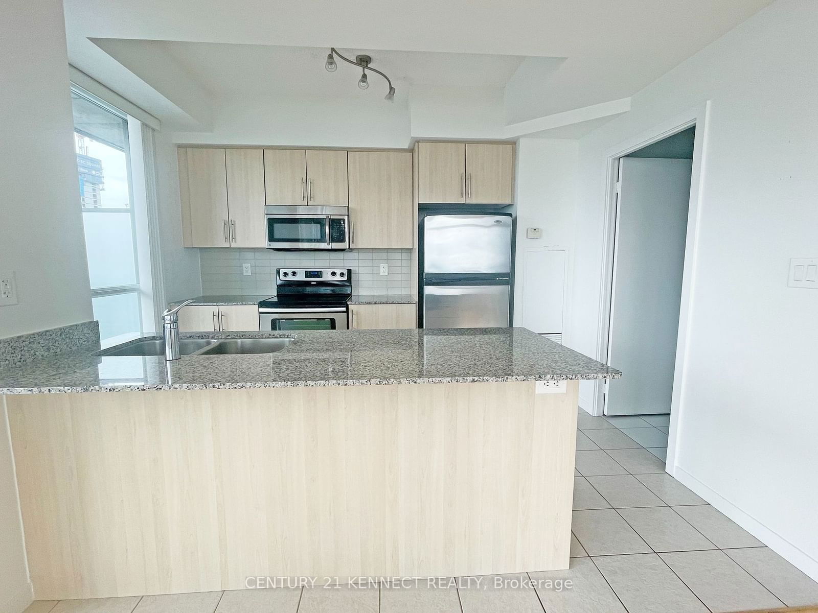 65 Bremner Blvd, unit 5005 for rent - image #12