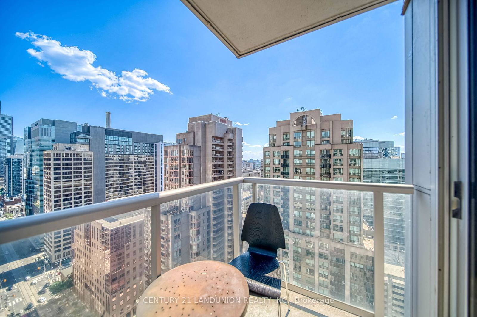 763 Bay St, unit 2809 for sale