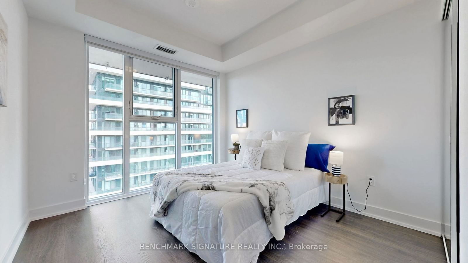 20 Inn on the park Dr, unit 1931 for sale - image #18