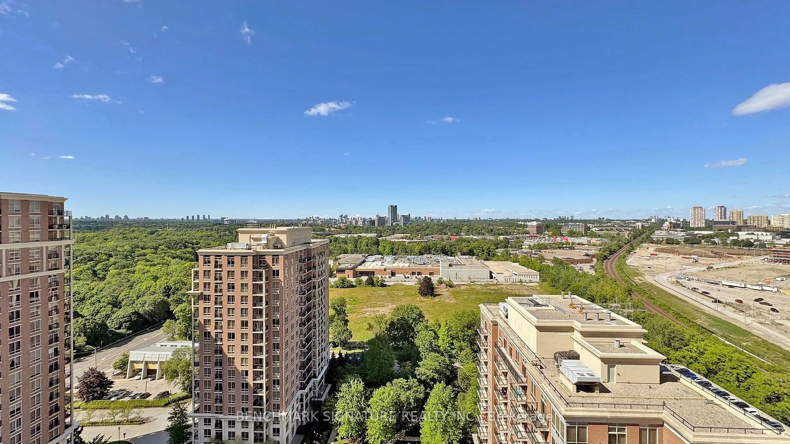 20 Inn on the park Dr, unit 1931 for sale