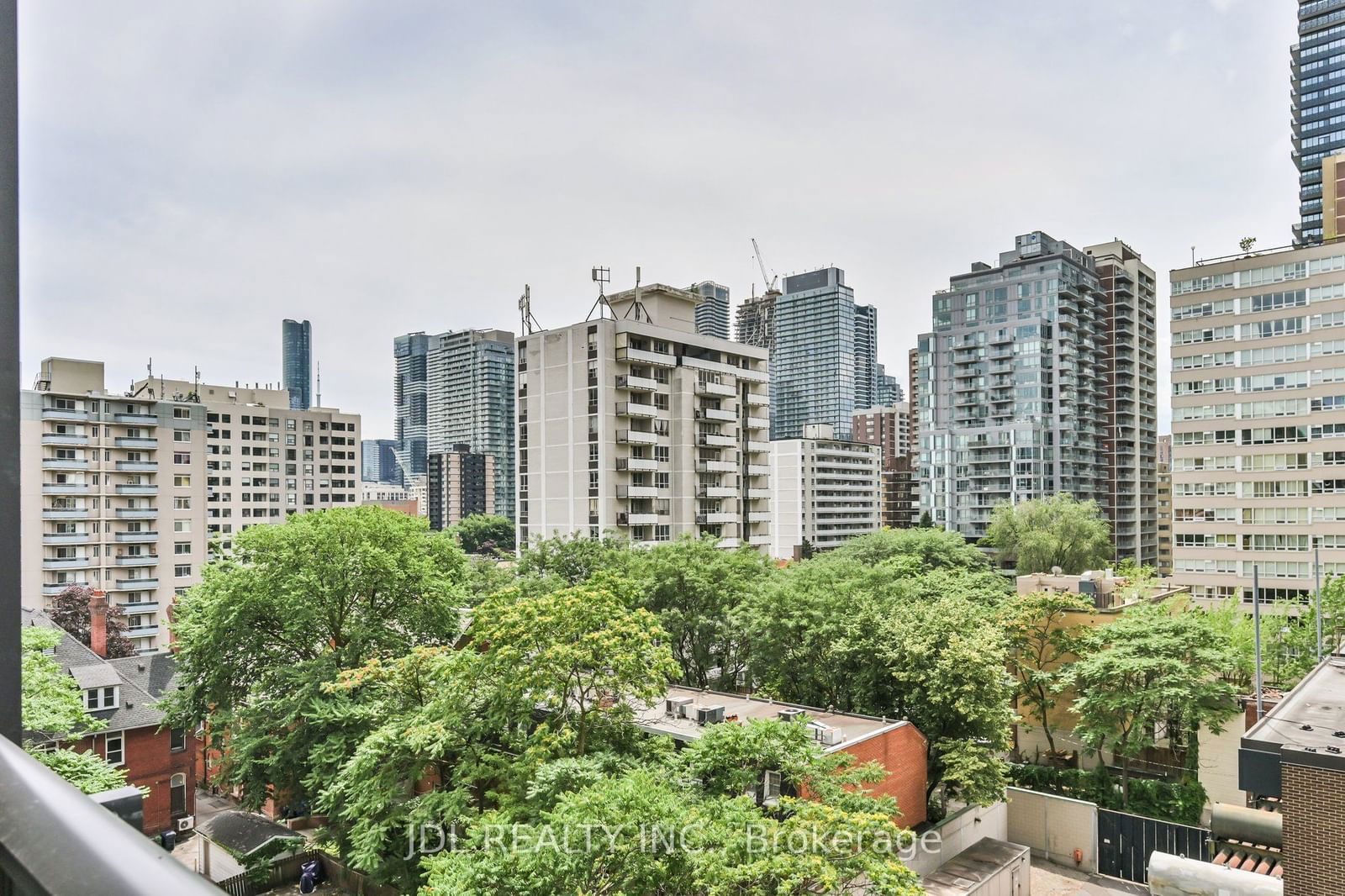 101 Charles St E, unit 704 for sale - image #10