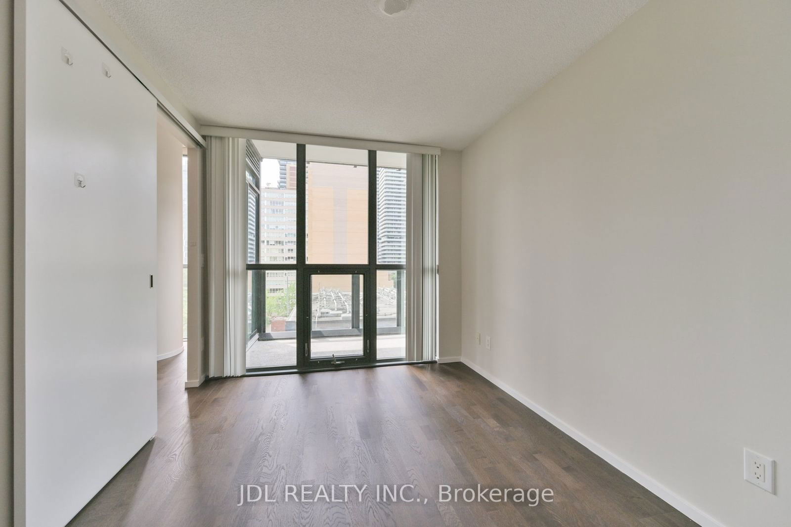 101 Charles St E, unit 704 for sale - image #15