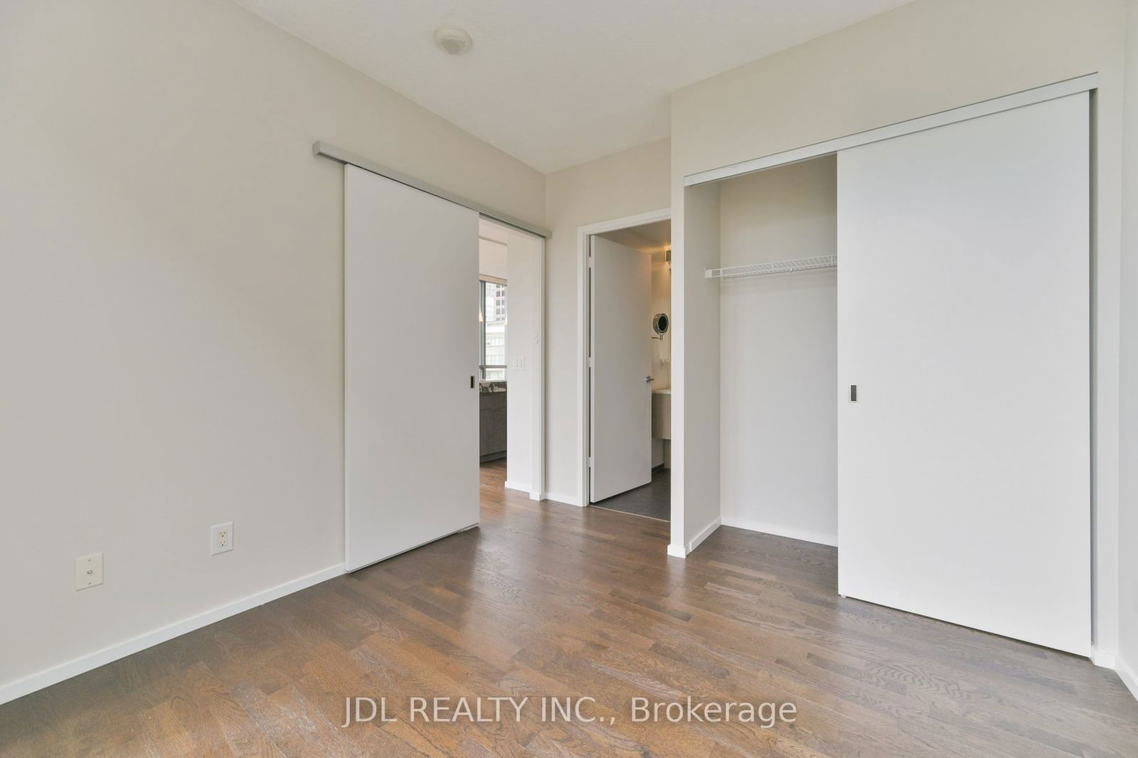 101 Charles St E, unit 704 for sale - image #18