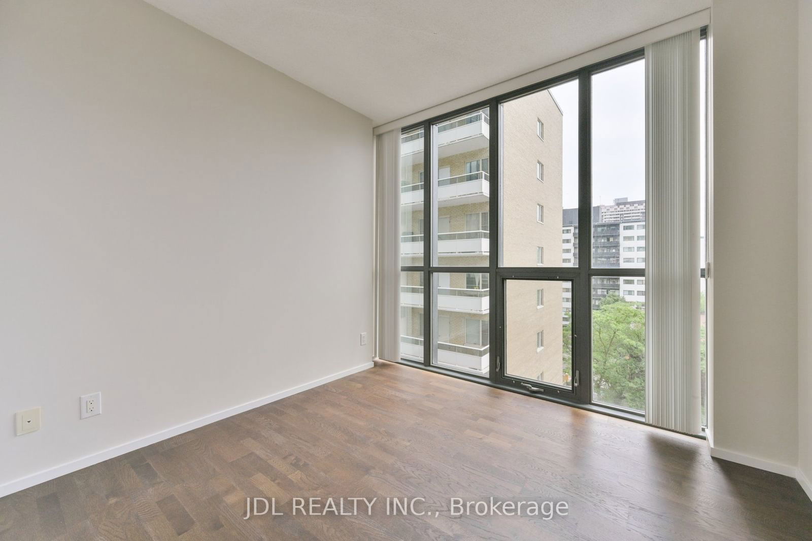 101 Charles St E, unit 704 for sale - image #19