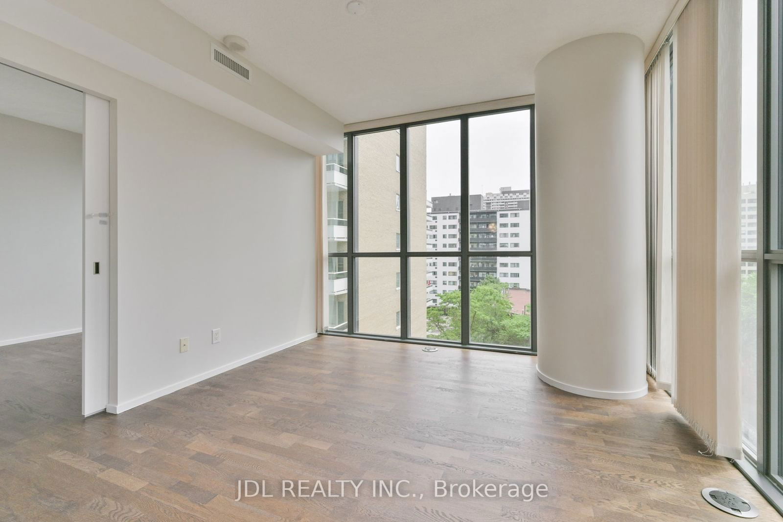 101 Charles St E, unit 704 for sale - image #22