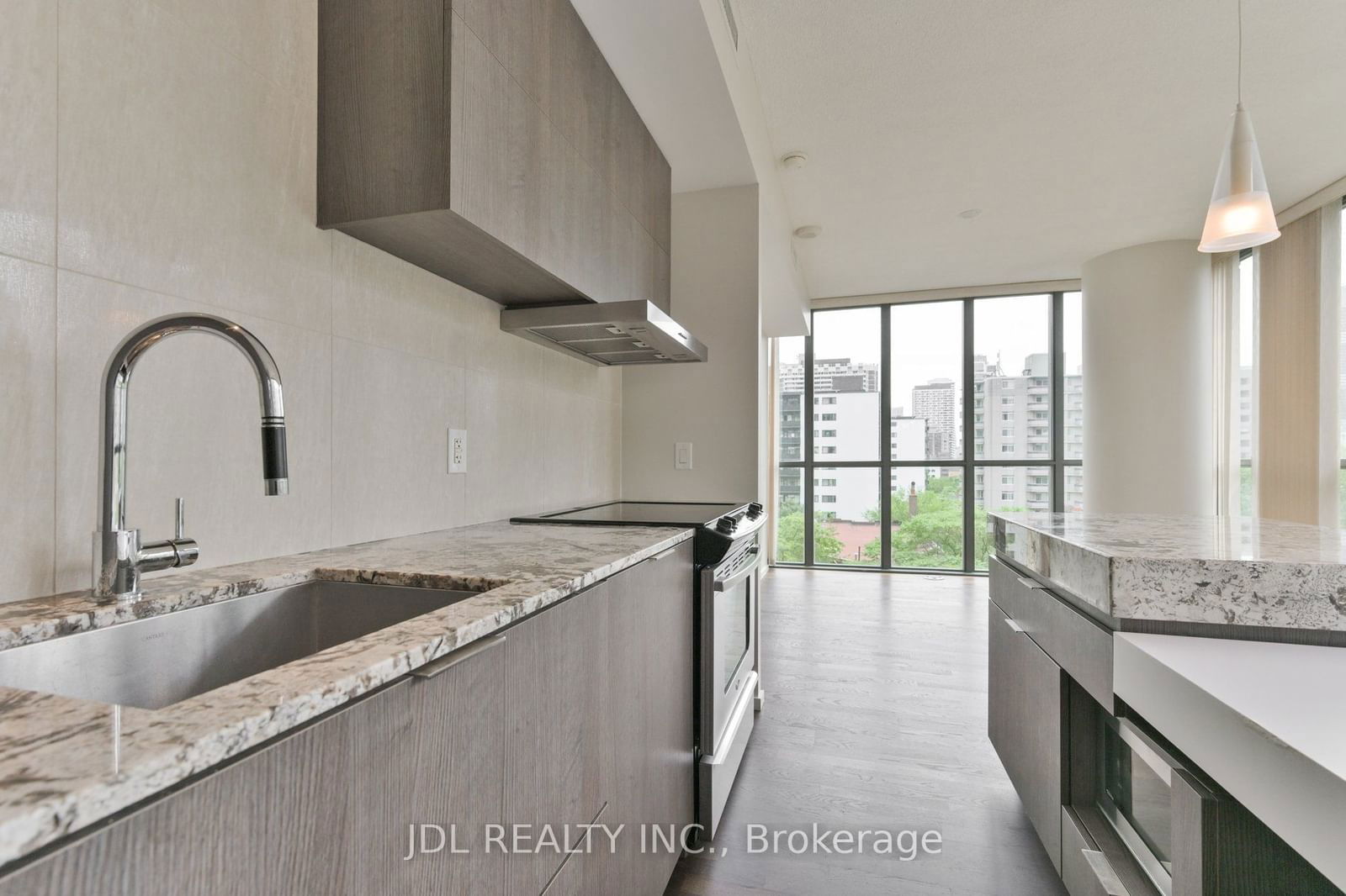 101 Charles St E, unit 704 for sale - image #26